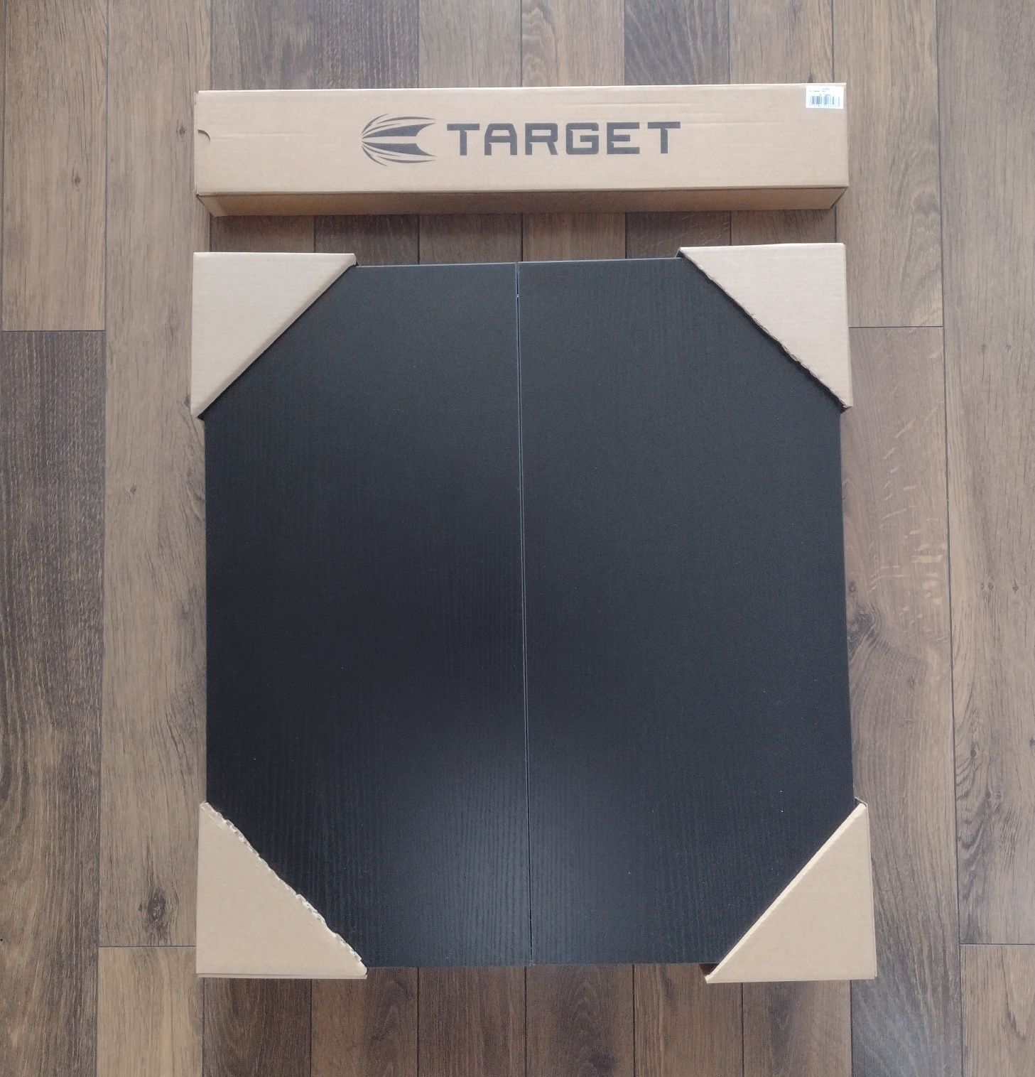 Prezent - DART - kompletny zestaw do darta ( tarcza + szafka +oświetl