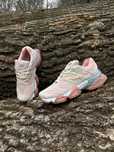 Кросівки New Balance 9060 рожеві