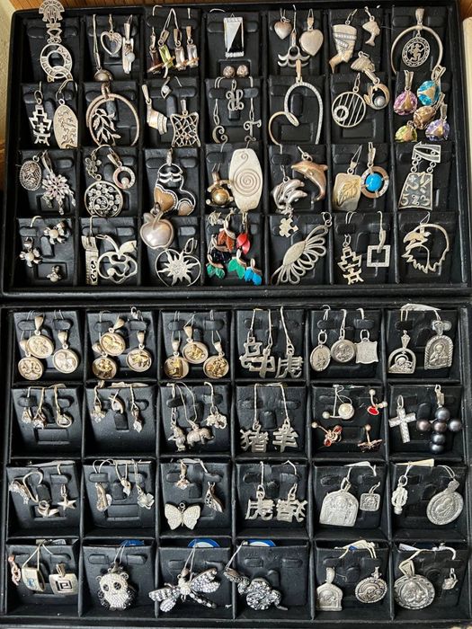 Срібні підвіски