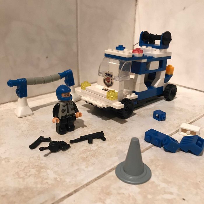 Игрушка. Конструктор. Авто. Архитектор