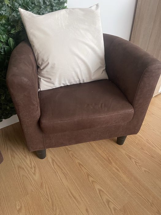 Cadeirão de sala ou quarto (duas unidades)