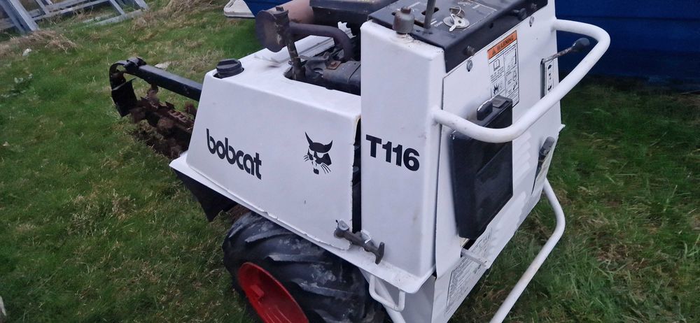 Koparka łańcuchowa Bobcat T116 do rowów pod kable nawodnienie