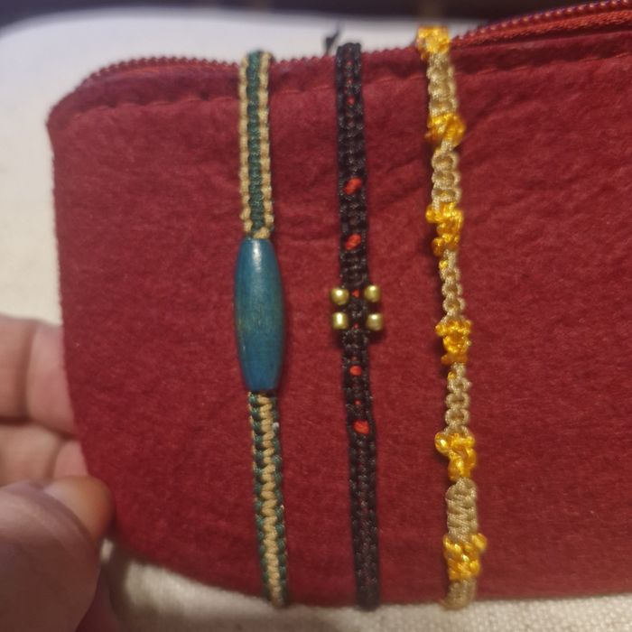 Bransoletka ręcznie robiona.