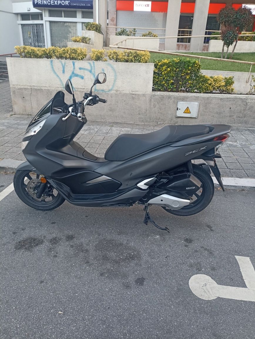 Vendo Honda PCX 2020