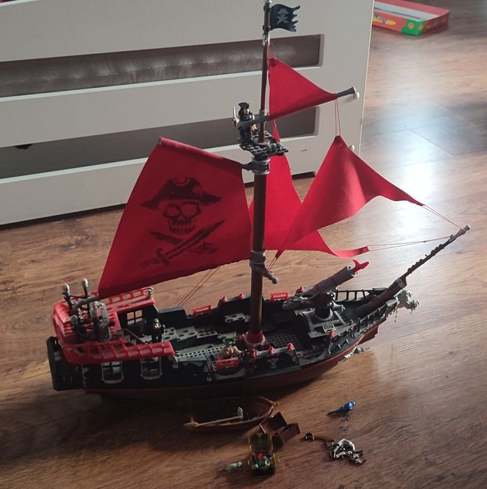 Mega bloks piraci statek admirała Scatthe'a
