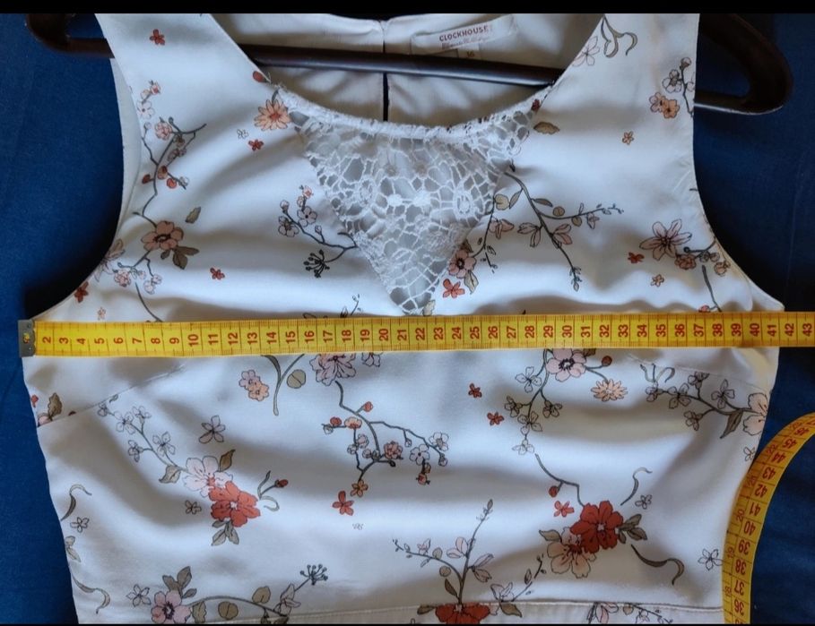 Letnia sukienka w kwiaty, C&A, 36