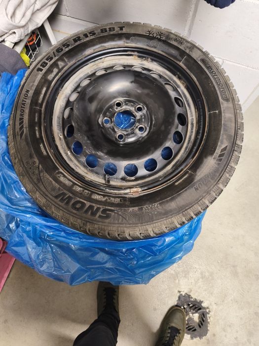 Sprzedam komplet kół 185/65/r15