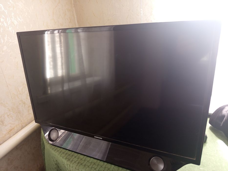 Телевізор самсунг