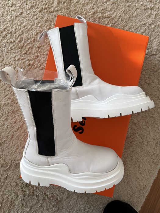 Шкіряні  ботинки