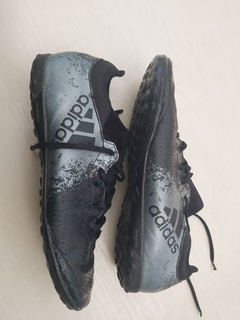 Футбольне взуття