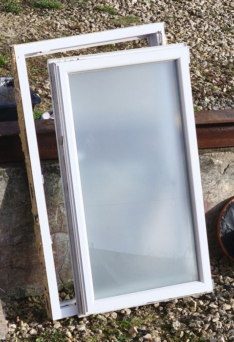 Oddam okno za darmo.