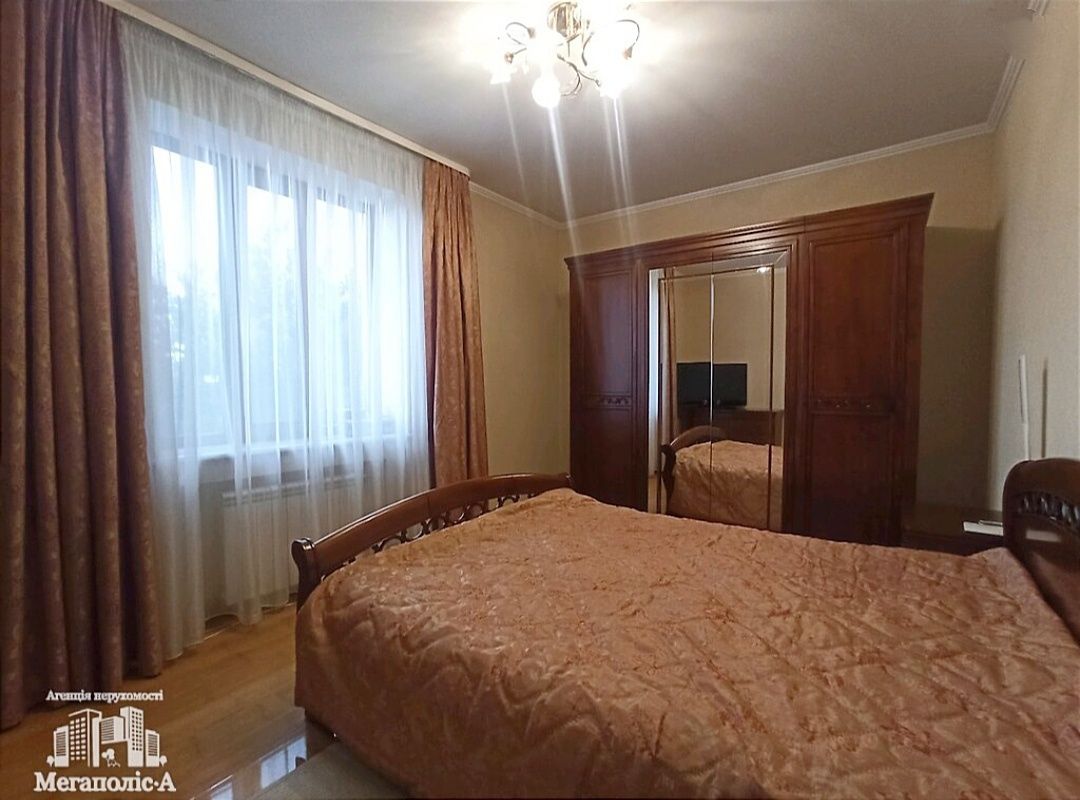 Оренда Будинку, Слов'янка! 470 м², 6 кімнат!