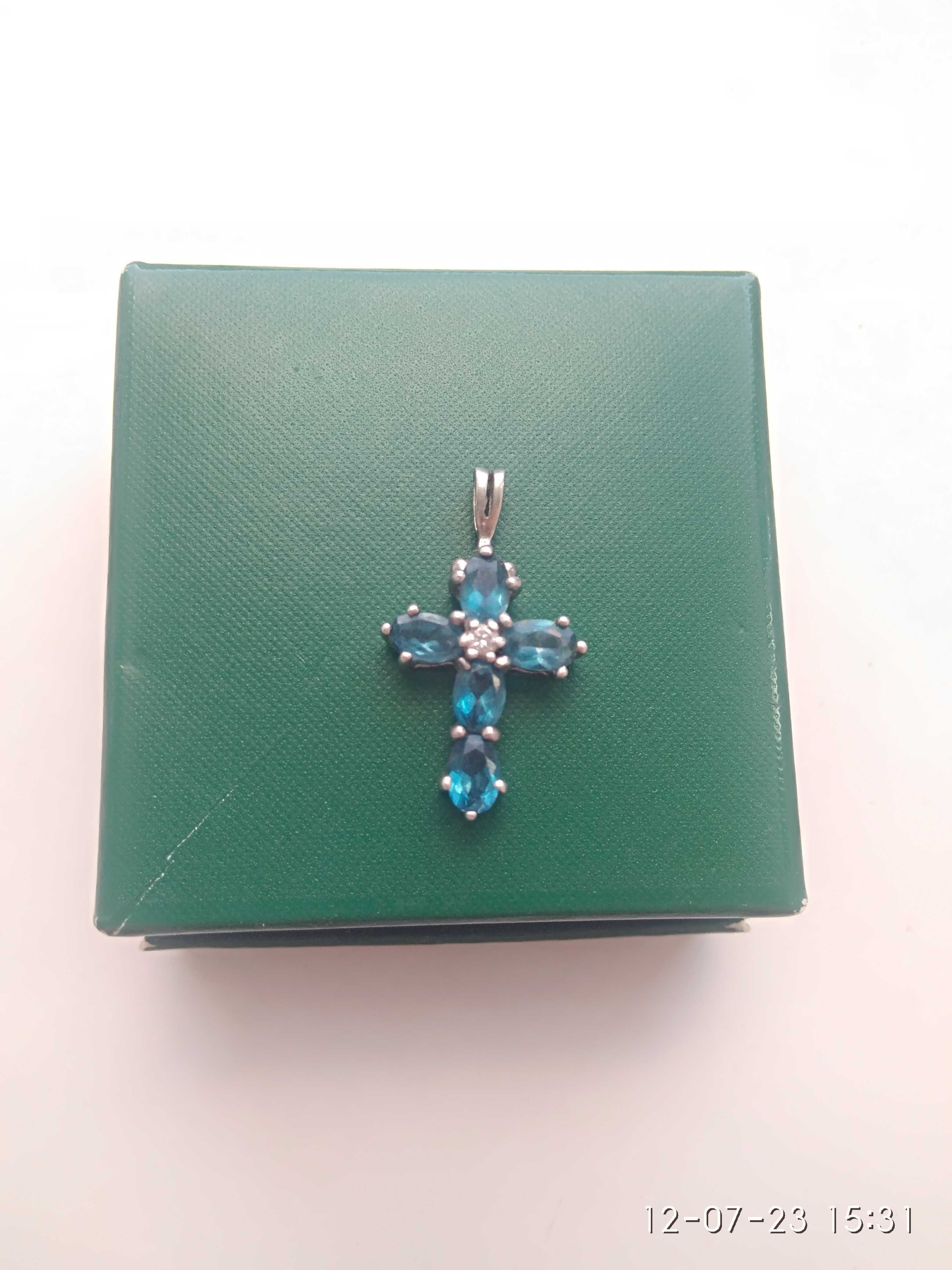 Крест крестик хрест серебряный с топазом london blue 925 золотий вiк