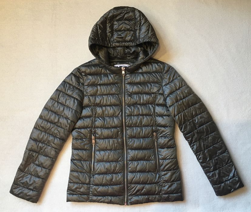 Легка курточка Mango в ідеальному стані, розмір S