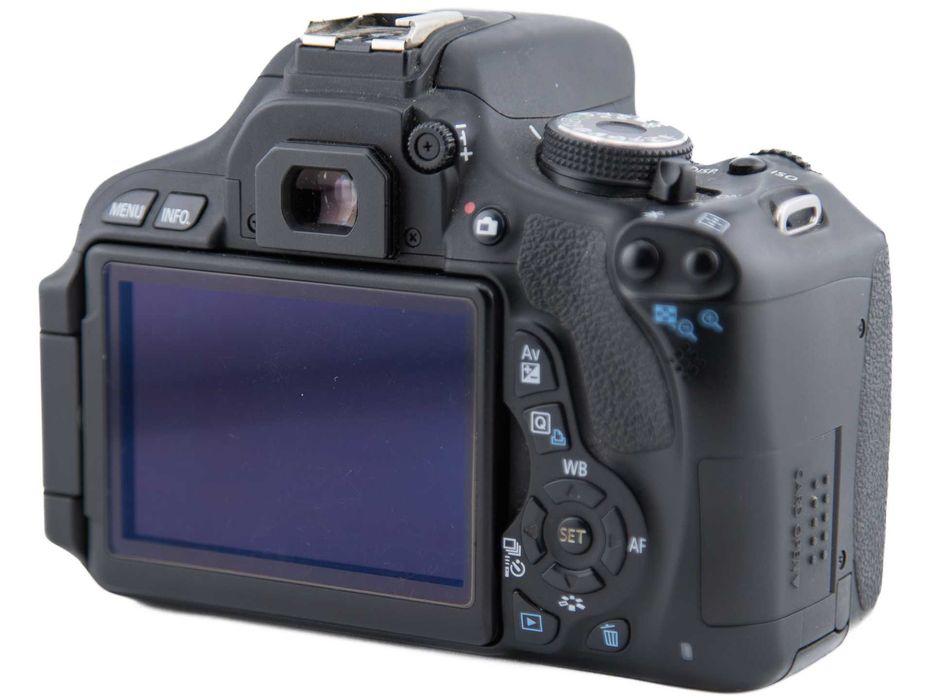 Lustrzanka Canon EOS 600D korpus z ładowarką - przebieg 30735 zdjęć