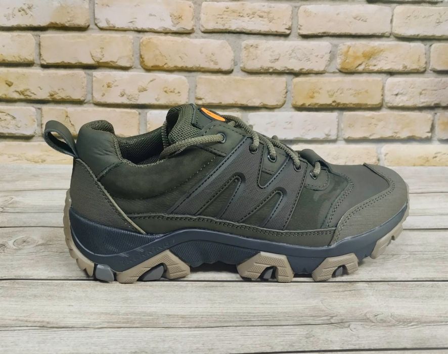 Кожаные кроссовки Merrell  44.45р.