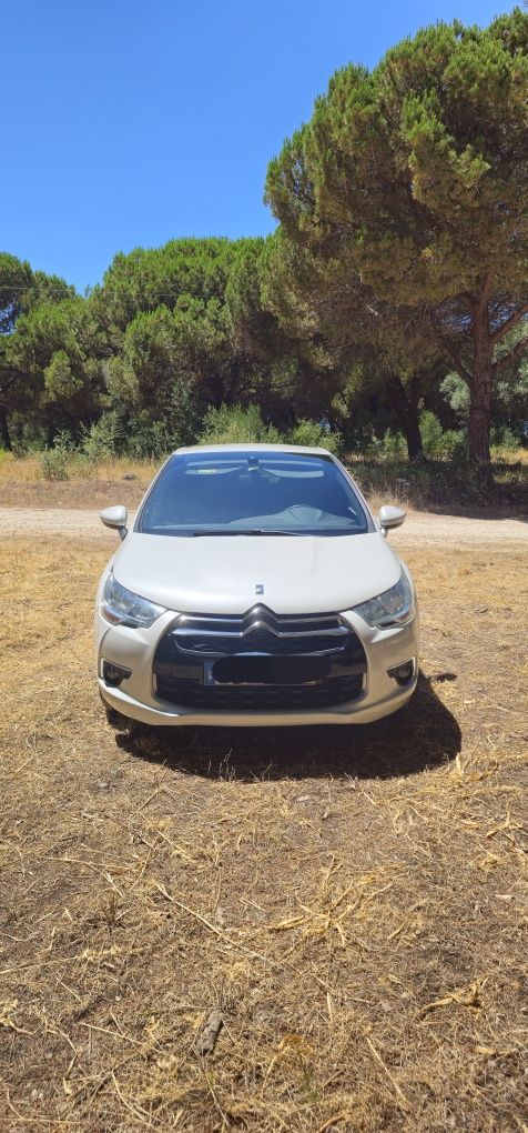 Ds4  troca  por eletrico

192000 km 

Revisão deste ano e distr