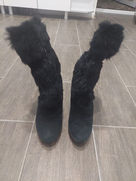 Замшевые сапоги с мехом кролика 36 р.