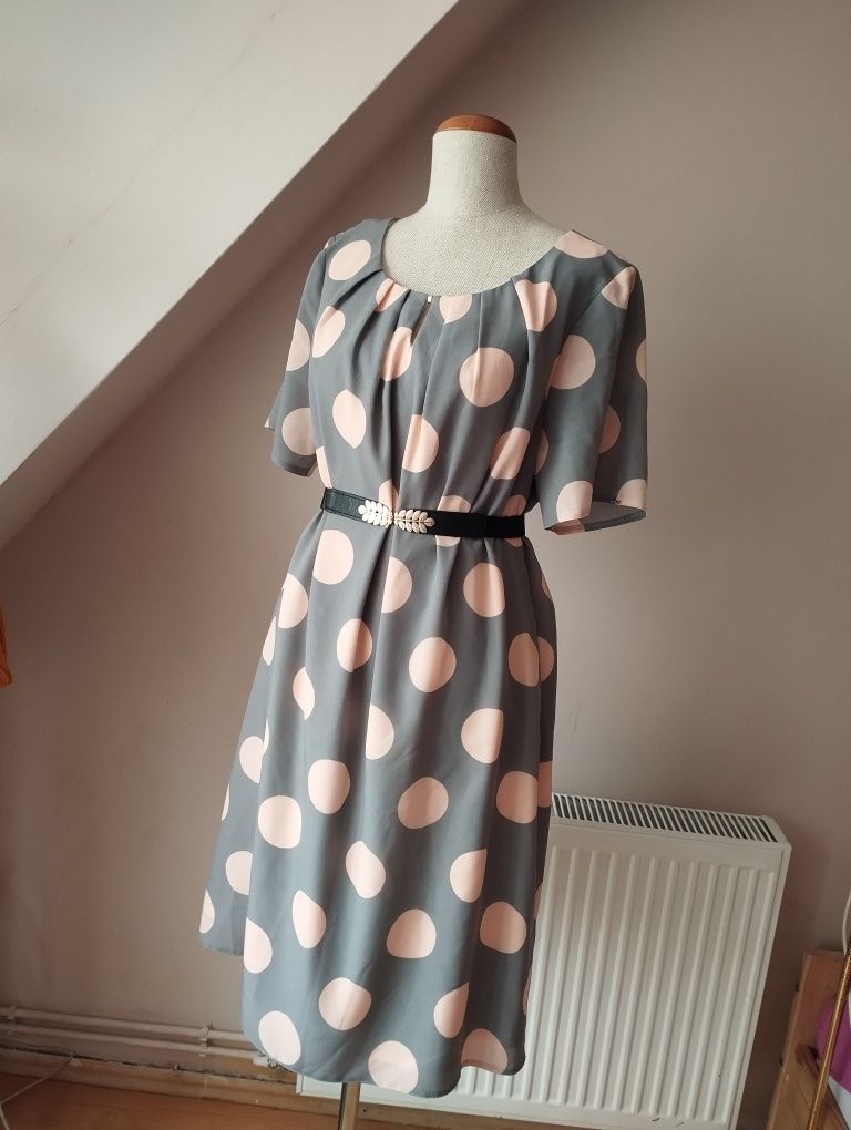 Ładna sukienka w grochy retro style M