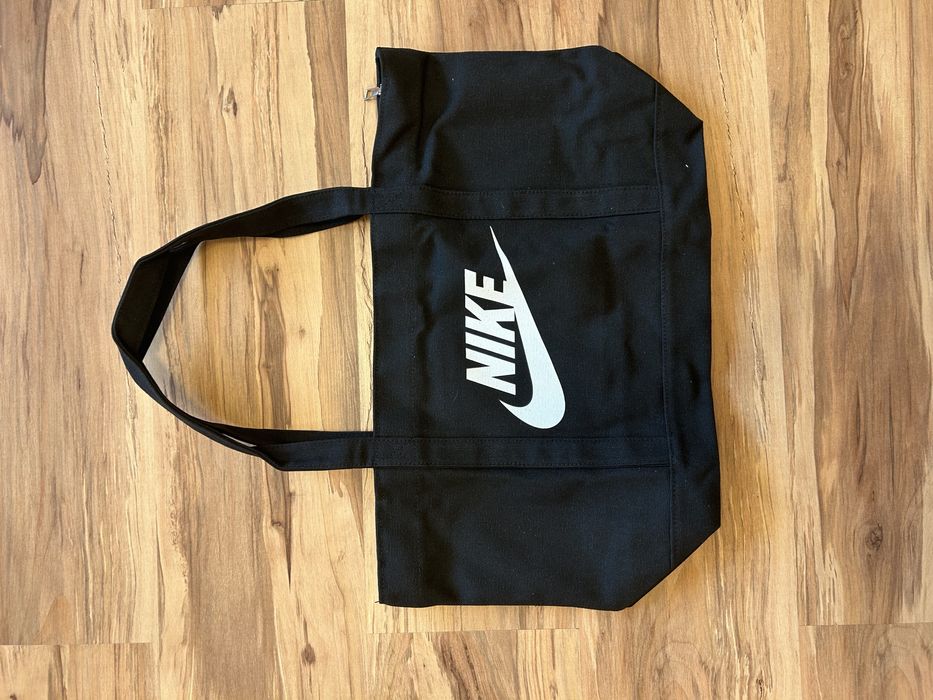 Torebka shooper Nike