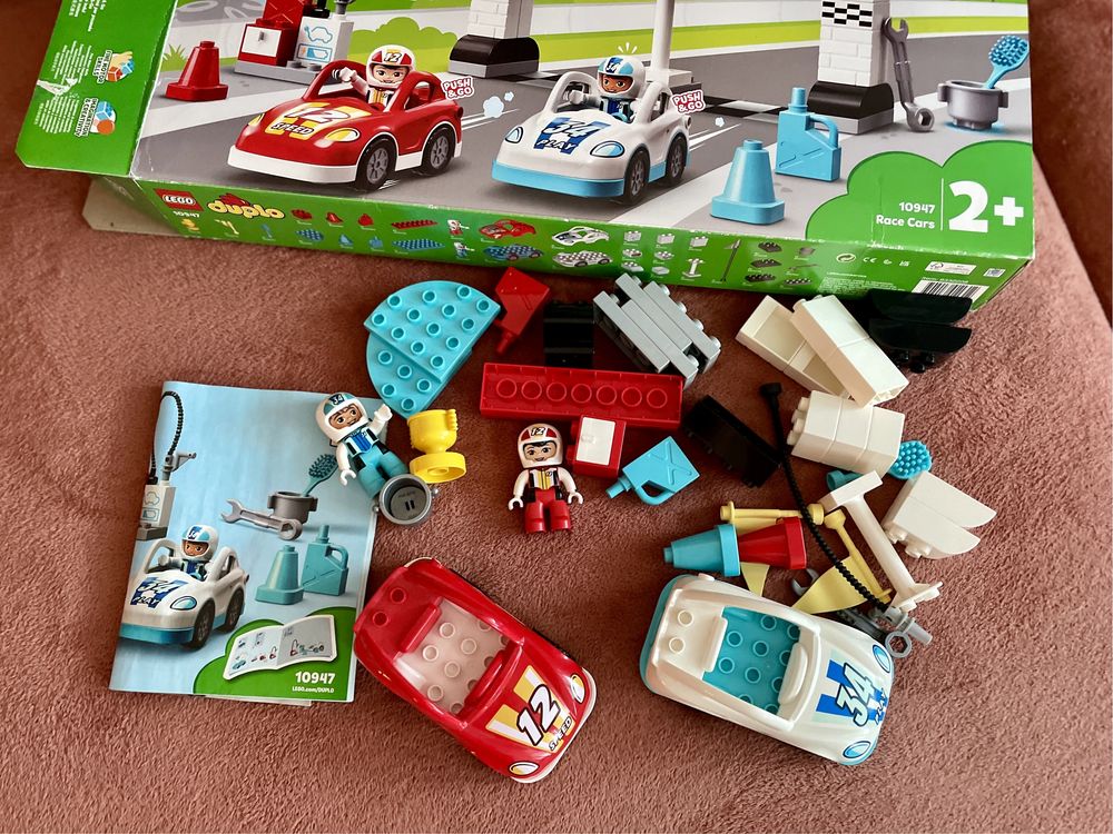 LEGO DUPLO 10947 Samochody wyścigowe