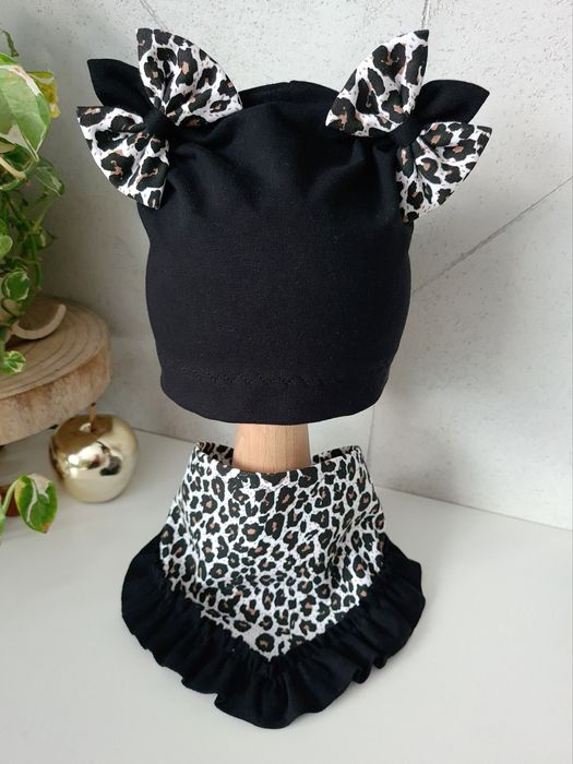 Komplet jesienny czapka z uszkami i chustka