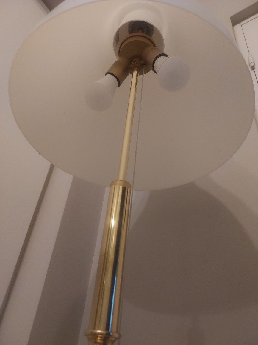 Lampa stojąca podłogowa z mosiądzu