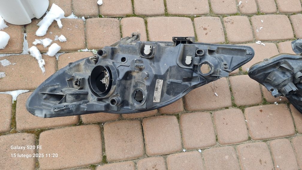Lampy prawa lewa peugeot  107  uszkodzone