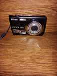 Nikon S220 цифровой фотоаппарат.