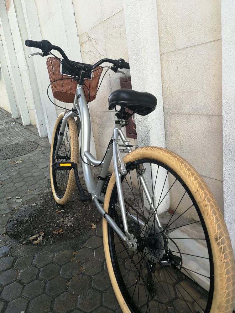 bicicleta com cesto roda 26