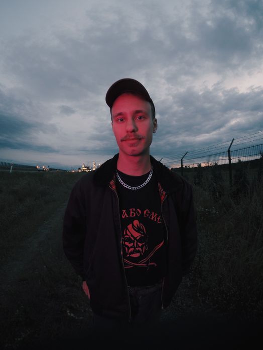 Lekcje gry na perkusji lub gitarze dla początkujących