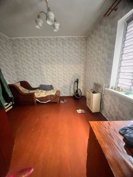 Частина будинку по вул. Гребінки