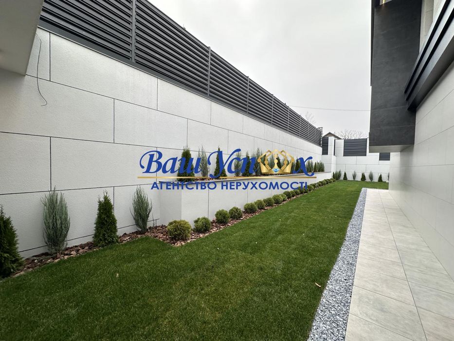 Продажа нового современного дома в лесу в городке. Ходосеевка