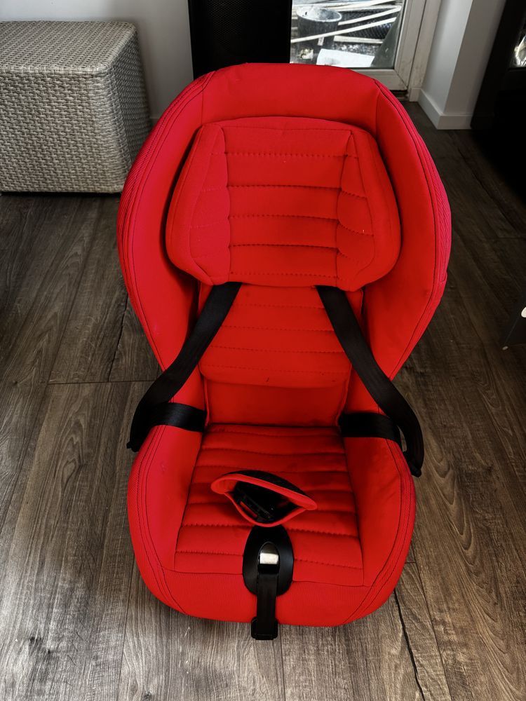 Автокресло Chicco и еще evolut 360