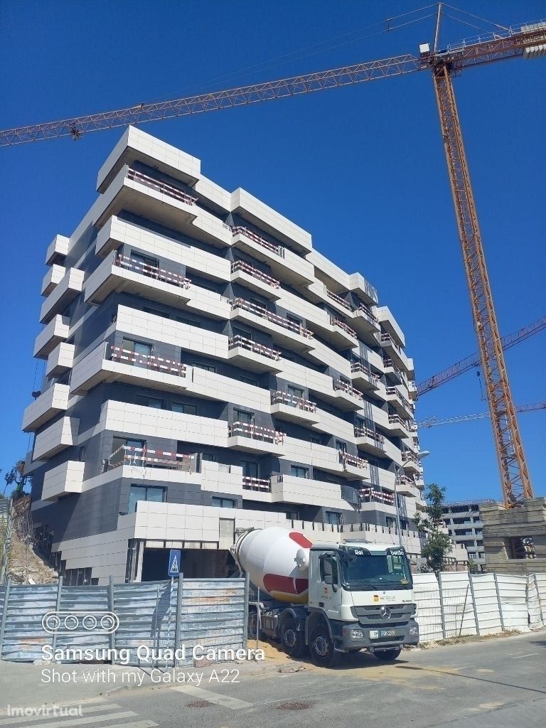 Apartamento fase final construçâo