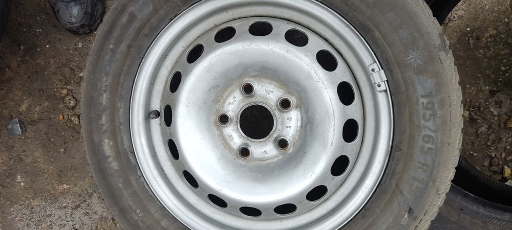 Koła 15 VW 5x112 et47 fi 57 opony gratis