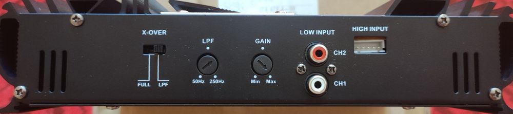 Підсилювач звуку автомобільний AUNA