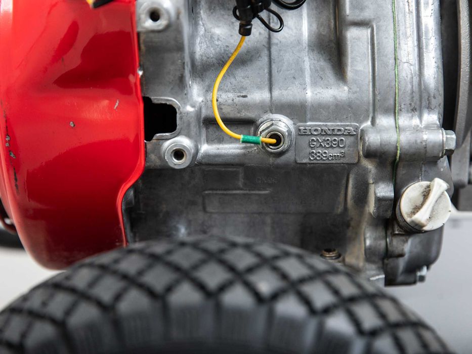 MYJKA CIŚNIENIOWA KARCHER HD 1050 B HONDA GX390 200bar 930l/h 5000nett