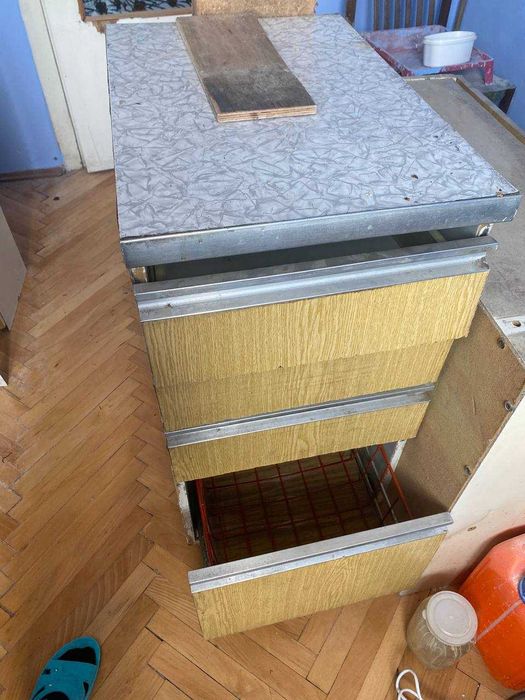 Віддам безкоштовно мебель із самовивозом