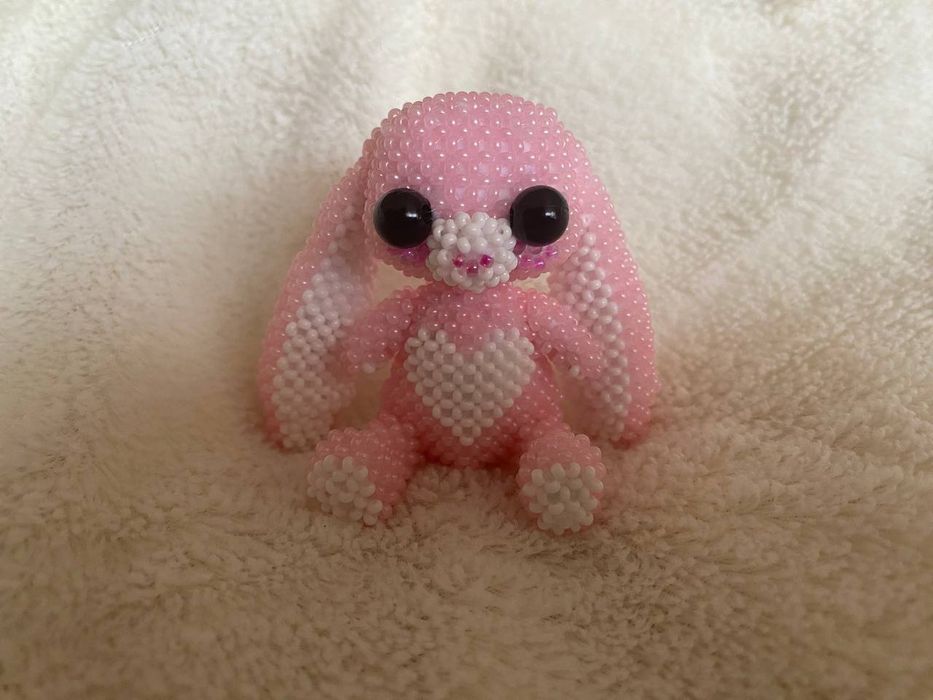 Амігурумі з бісеру  зайка, жирафа, вироби з бісеру.