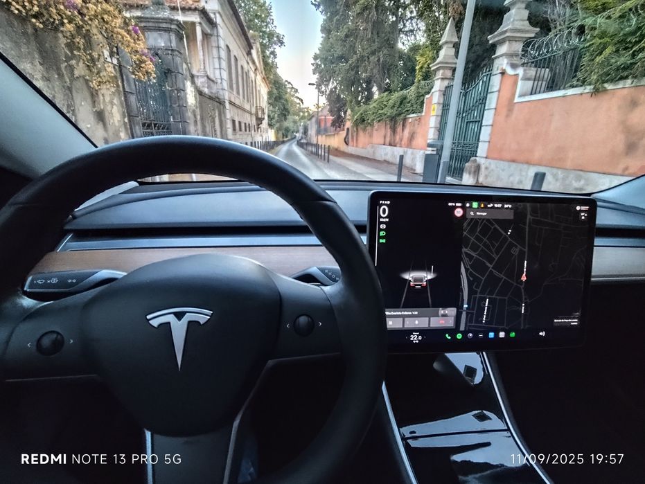 Tesla AWD Long Range 491 CV autonomia 580km IVA Dedutível NACIONAL