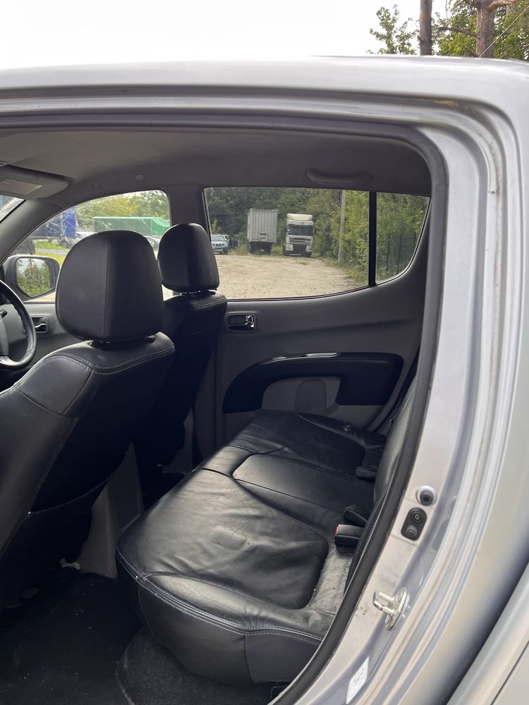 Mitsubishi L 200 super select