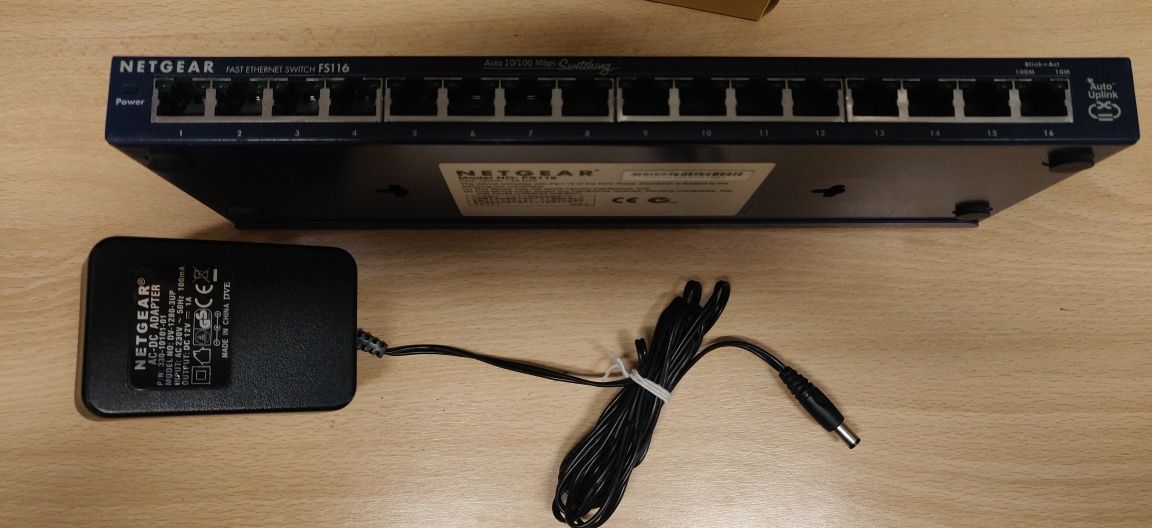 Profesjonalny switch netgear Fs116 do połączeń urządzeń Audio video