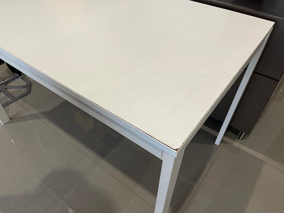 Mesa de jantar extensivél / extendable table