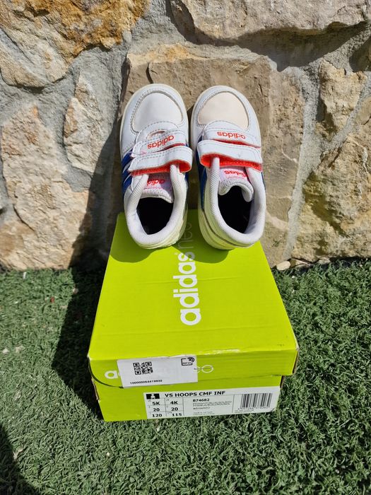Tenis adidas menino