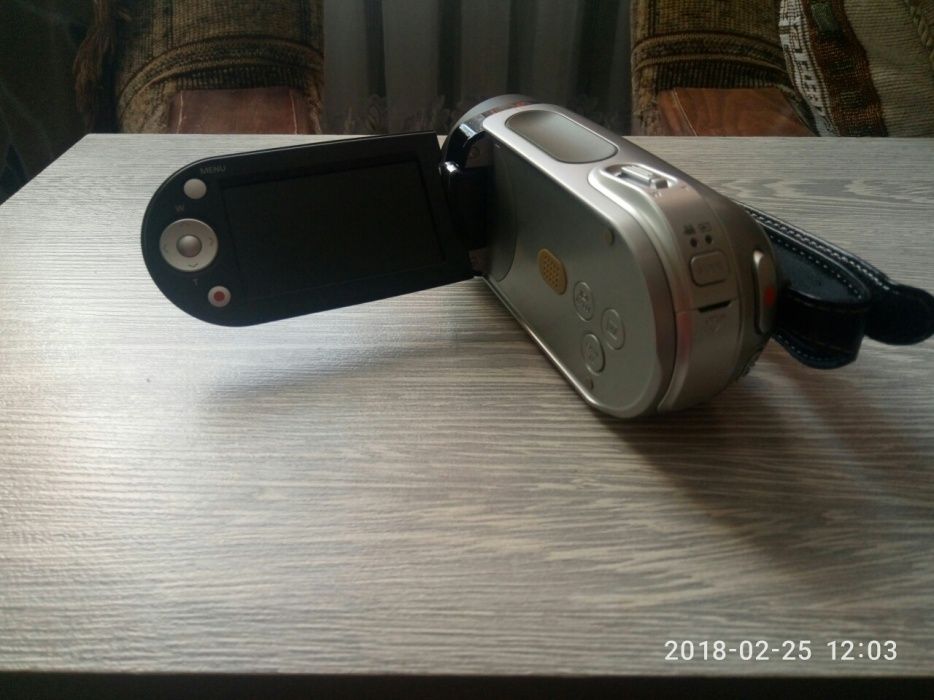Видеокамера samsung vp-mx20c