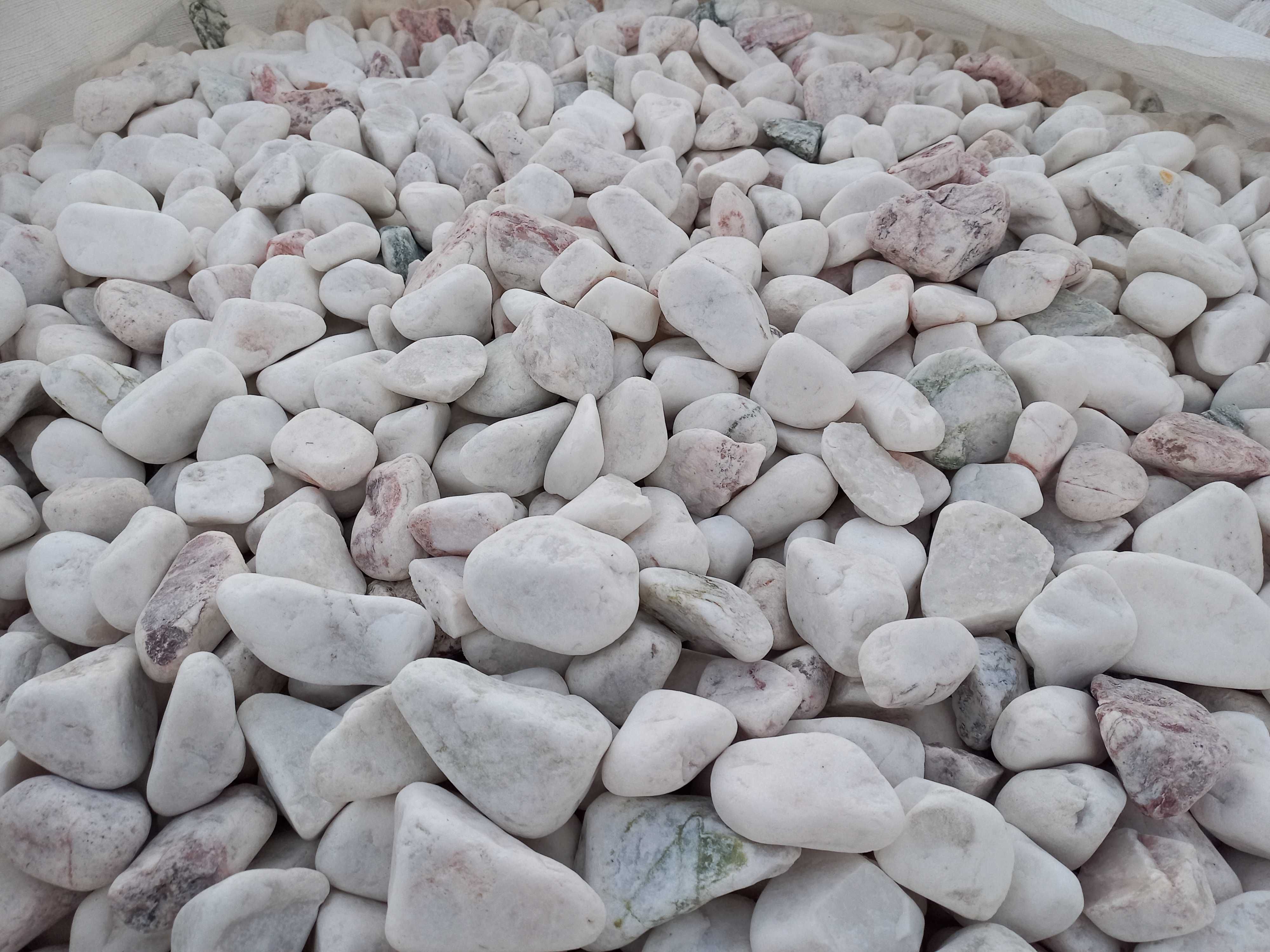 Otoczaki janowickie kamienie ozdobne białe okrągłe 1000 kg z dostawą