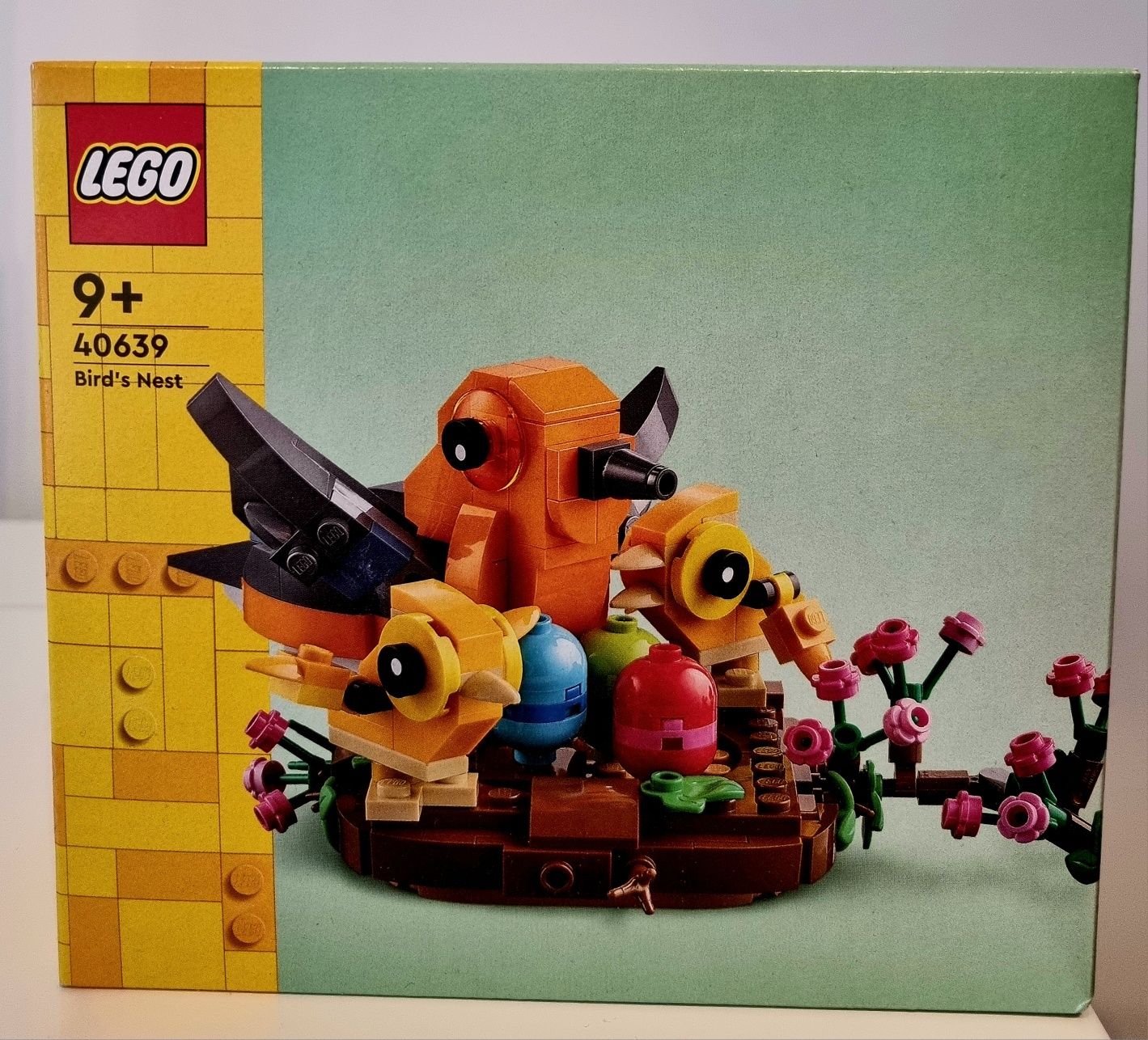 LEGO zestaw + komiks  gazetka i zabawką jako bonus model 40369