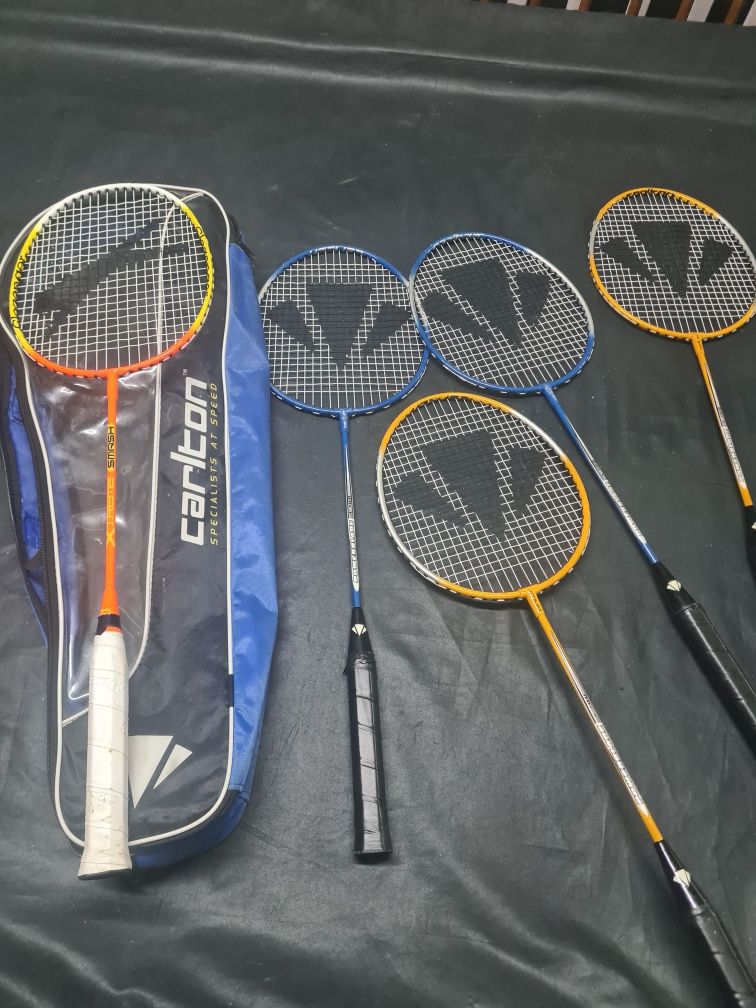 Conjuntos de Raquetes Badminton e Ofereço Raquete Slazenger...