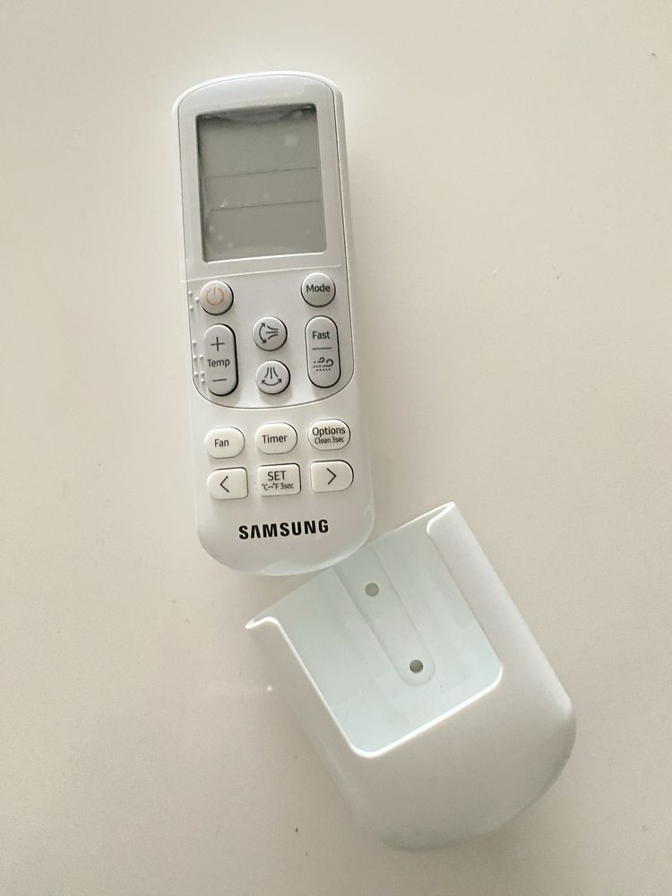 2 Máquinas de Ar Condicionado Samsung - Sistema Inverter